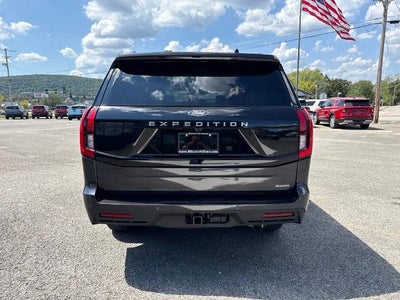 2027 Ford Expedition Active