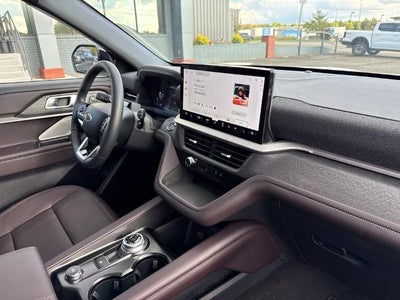 2027 Ford Explorer Platinum