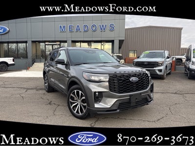 2025 Ford Explorer ST-Line