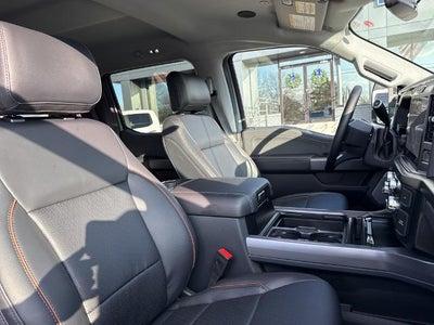 2026 Ford F-350SD Lariat DRW