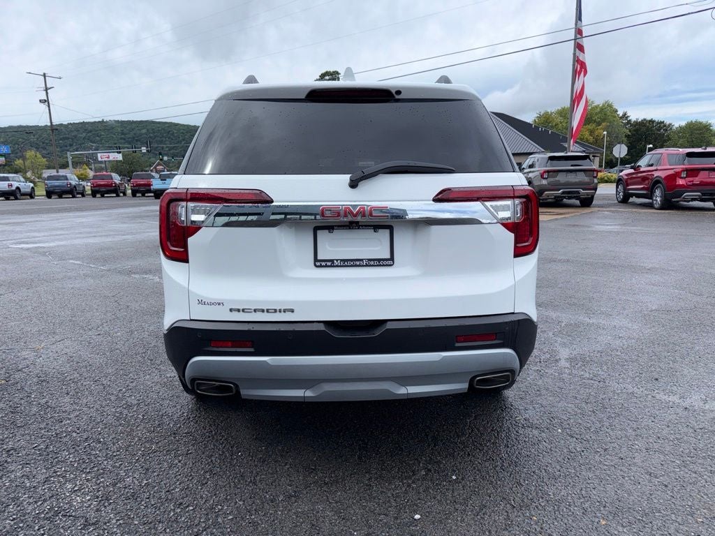 2023 GMC Acadia SLT