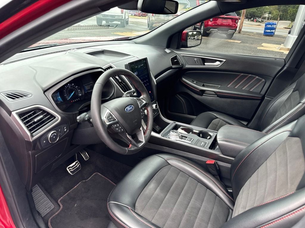 2022 Ford Edge ST Line
