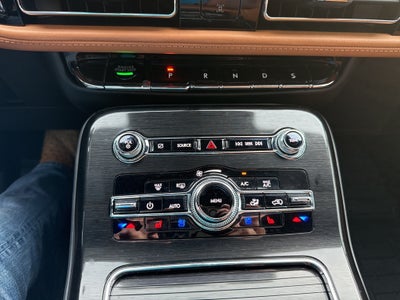 2022 Lincoln Nautilus Black Label