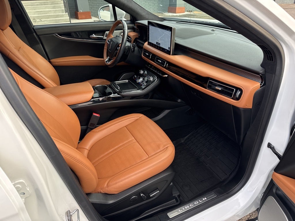 2022 Lincoln Nautilus Black Label