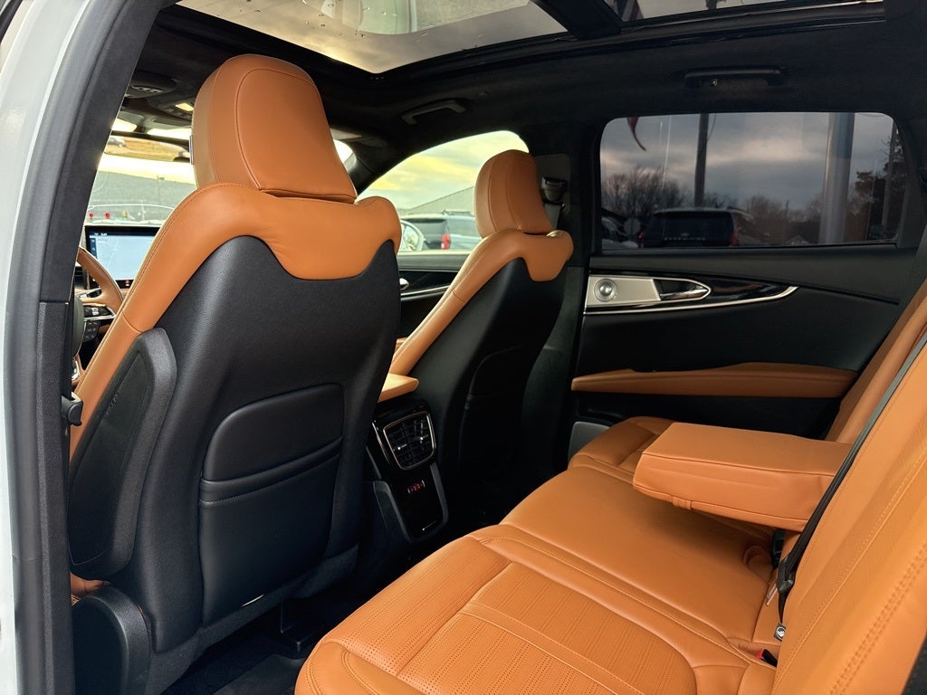 2022 Lincoln Nautilus Black Label