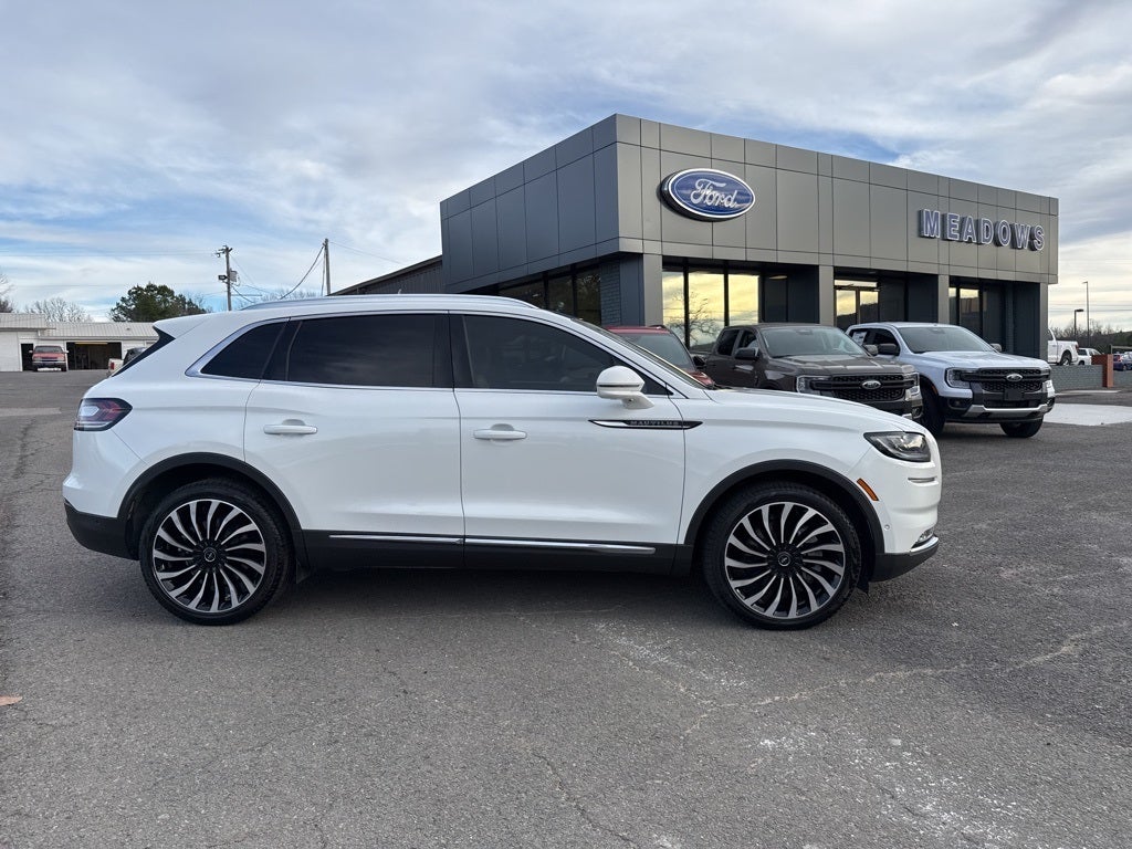 2022 Lincoln Nautilus Black Label