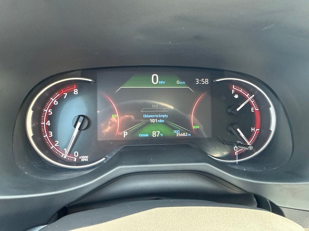 2025 Toyota RAV4 XLE