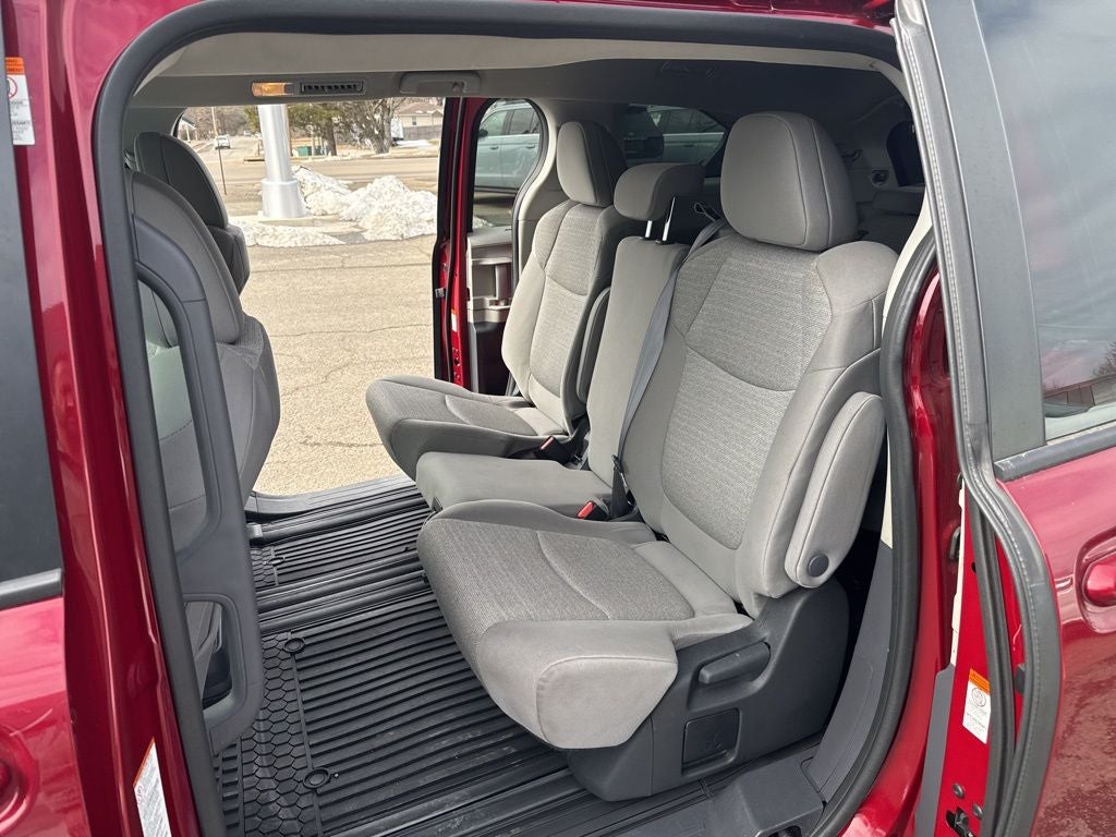 2024 Toyota Sienna LE 8 Passenger