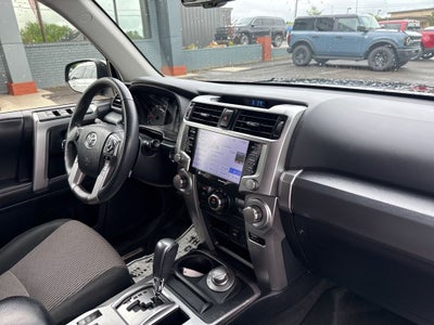 2022 Toyota 4Runner SR5