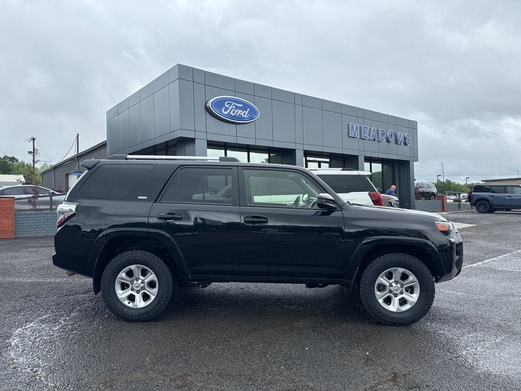 2022 Toyota 4Runner SR5